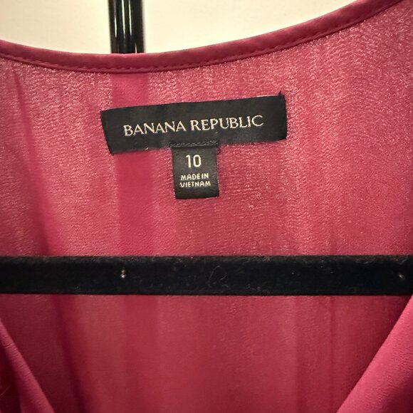 Wine-colored silky flaterring dress - perfect for the holidays! Size 10 - Picture 4 of 4